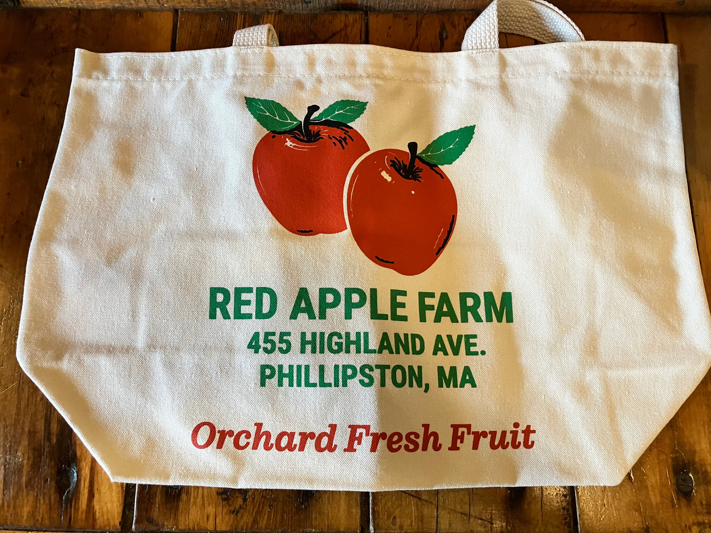 Red Apple Farm Tote Bags