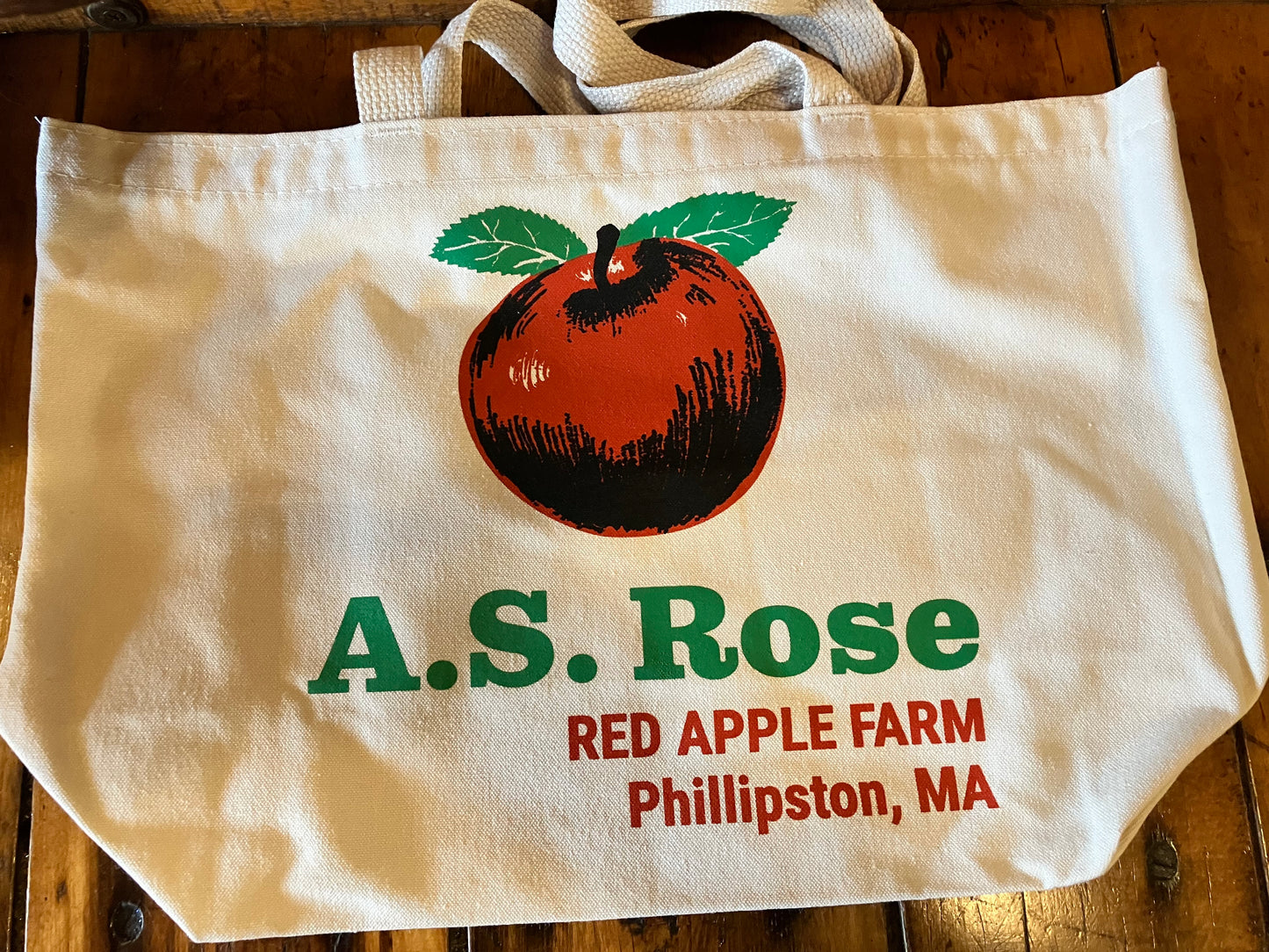 Red Apple Farm Tote Bags